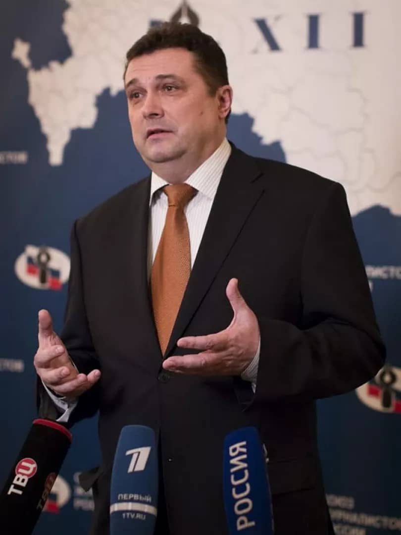 Владимир Геннадьевич Соловьев